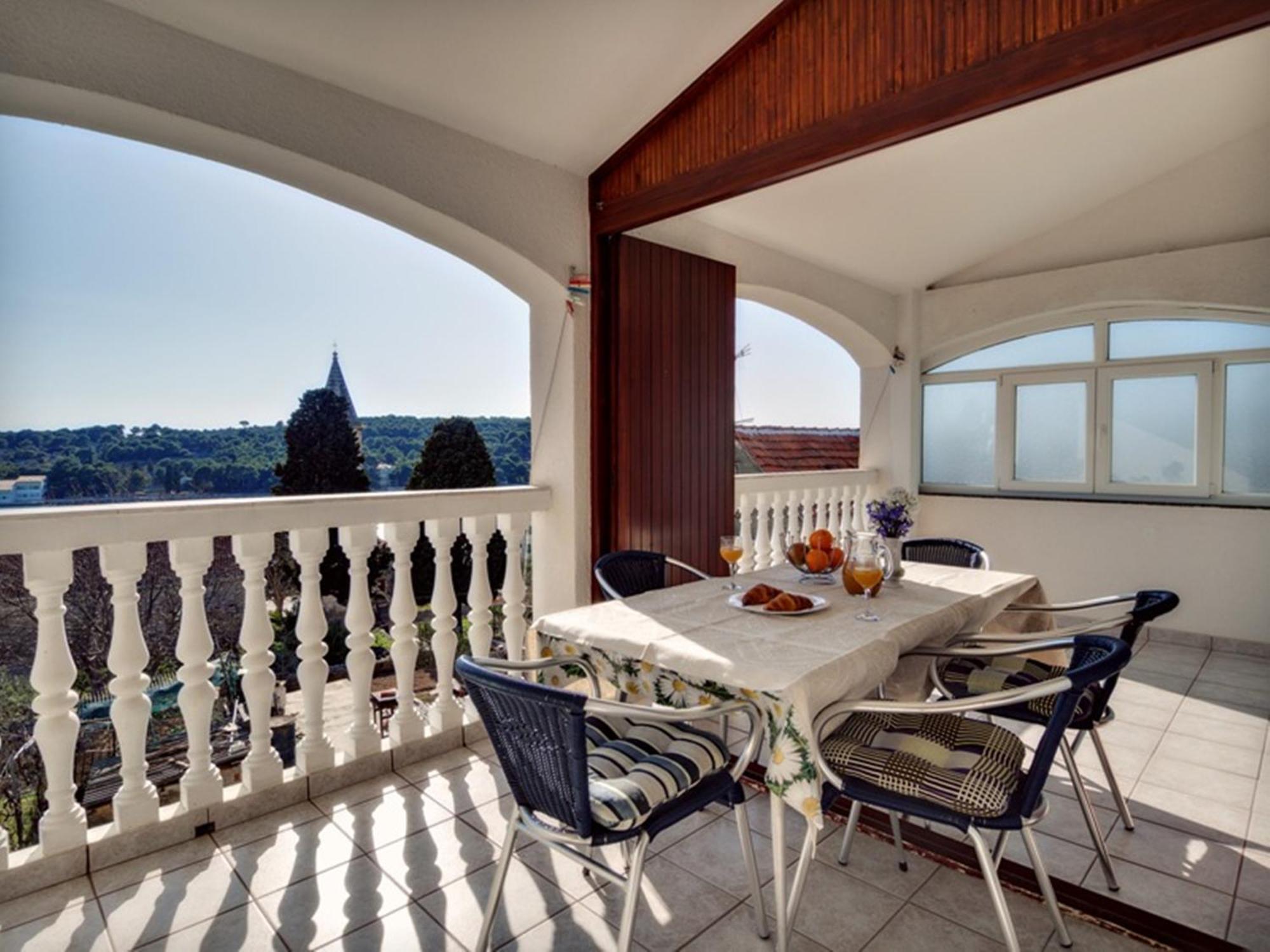 Apartmani Ela Prvić Luka Cameră foto